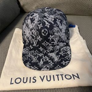 NWT Louis Vuitton Hat